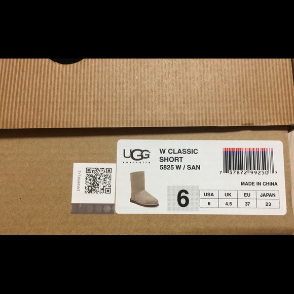 NWOT Size 6 Ugg Boots - Picture 4 of 4